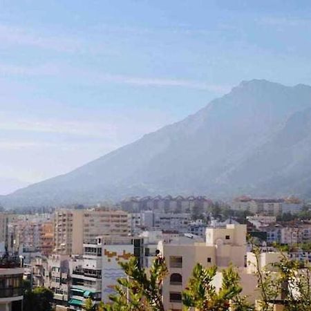 Large Modern Beach Front Apartment, Rooftop Pool!! Marbella Eksteriør bilde